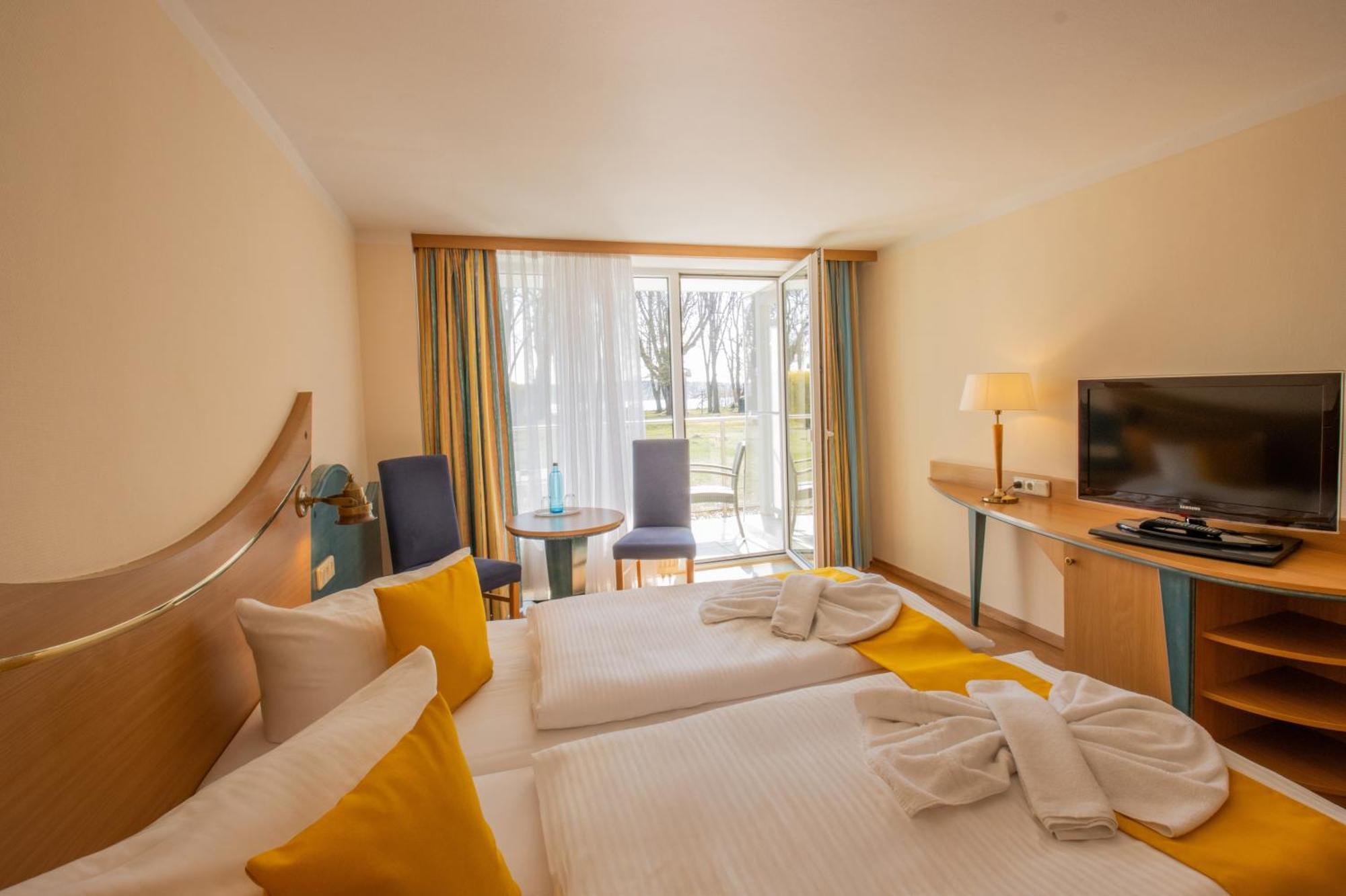 Seehotel Bollmannsruh Päwesin المظهر الخارجي الصورة